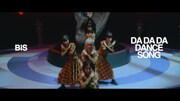 BiS「DA DA DA DANCE SONG」ミュージックビデオより。
