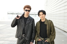 ターミネーターの扮装をしたタカシ（左）とタクヤ。(c)フジテレビ