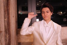 「次ナルTV-S」メインMCのタカシ。(c)フジテレビ