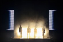 「OWV ONEMAN LIVE 2022 -and I-」オープニングの場面。