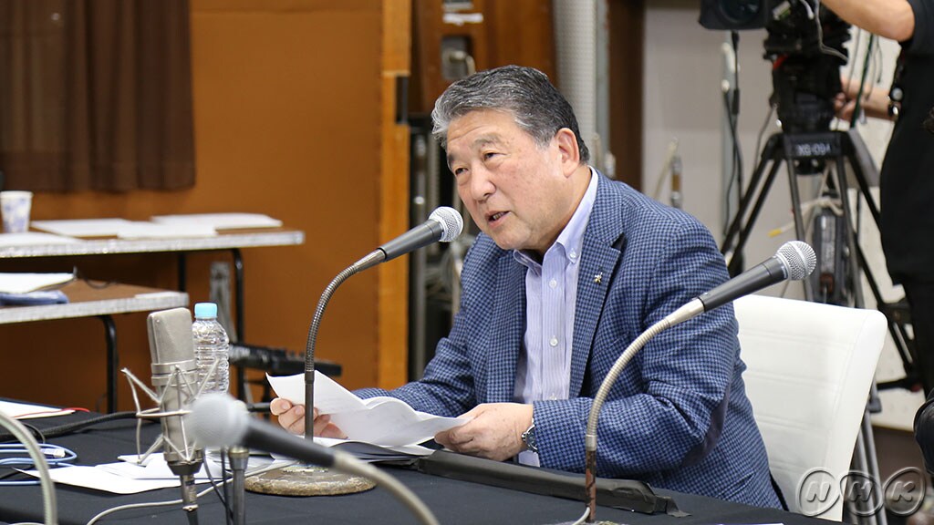 「今日は一日“GLAY”三昧」オンエア時の様子。GLAYとゆかりのある徳光和夫もスタジオに。