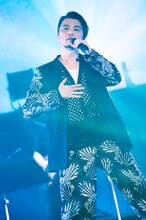 KREVA（撮影：渡邊玲奈［田中聖太郎写真事務所］）