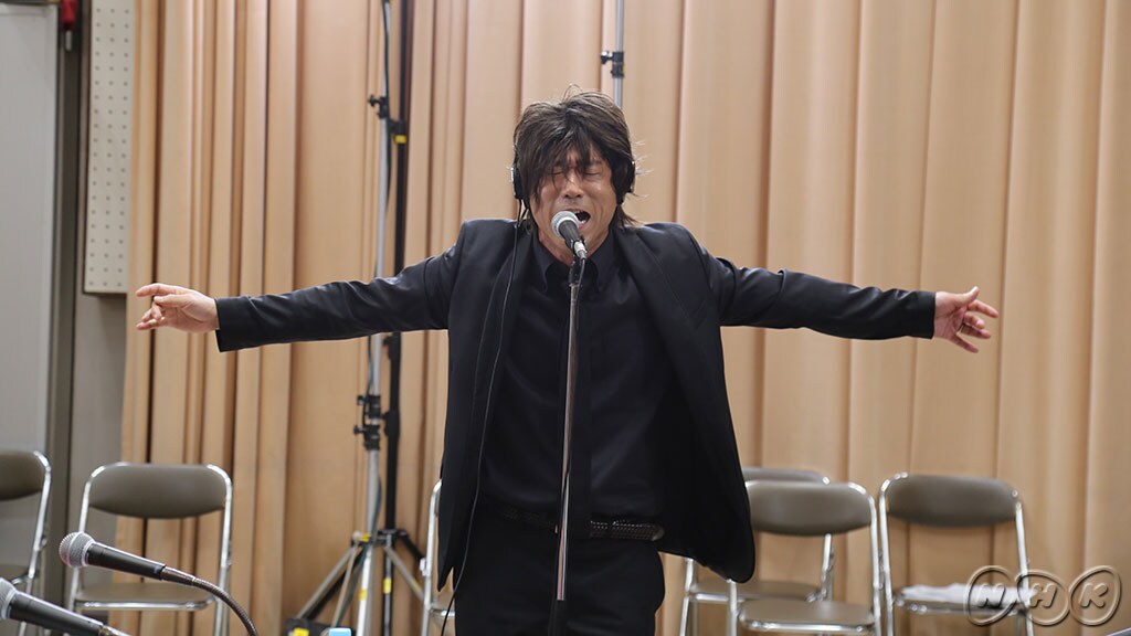 「今日は一日“GLAY”三昧」にはGLAYファンの原口あきまさも出演。渾身のTERUのモノマネを披露した。