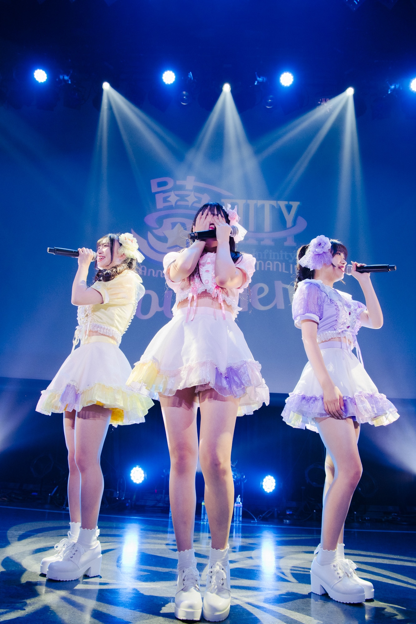 「夢∞NITY1stAnniversaryONEMANLIVE～NowHere～」の様子。