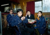 THE 2。左から森夏彦(B)、古舘佑太郎(Vo)、加藤綾太(G)、歌川菜穂(Dr)。
