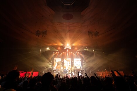 「変態紳士舞踏会 in 日本武道館」の様子。（撮影：cherry chill will.  ）