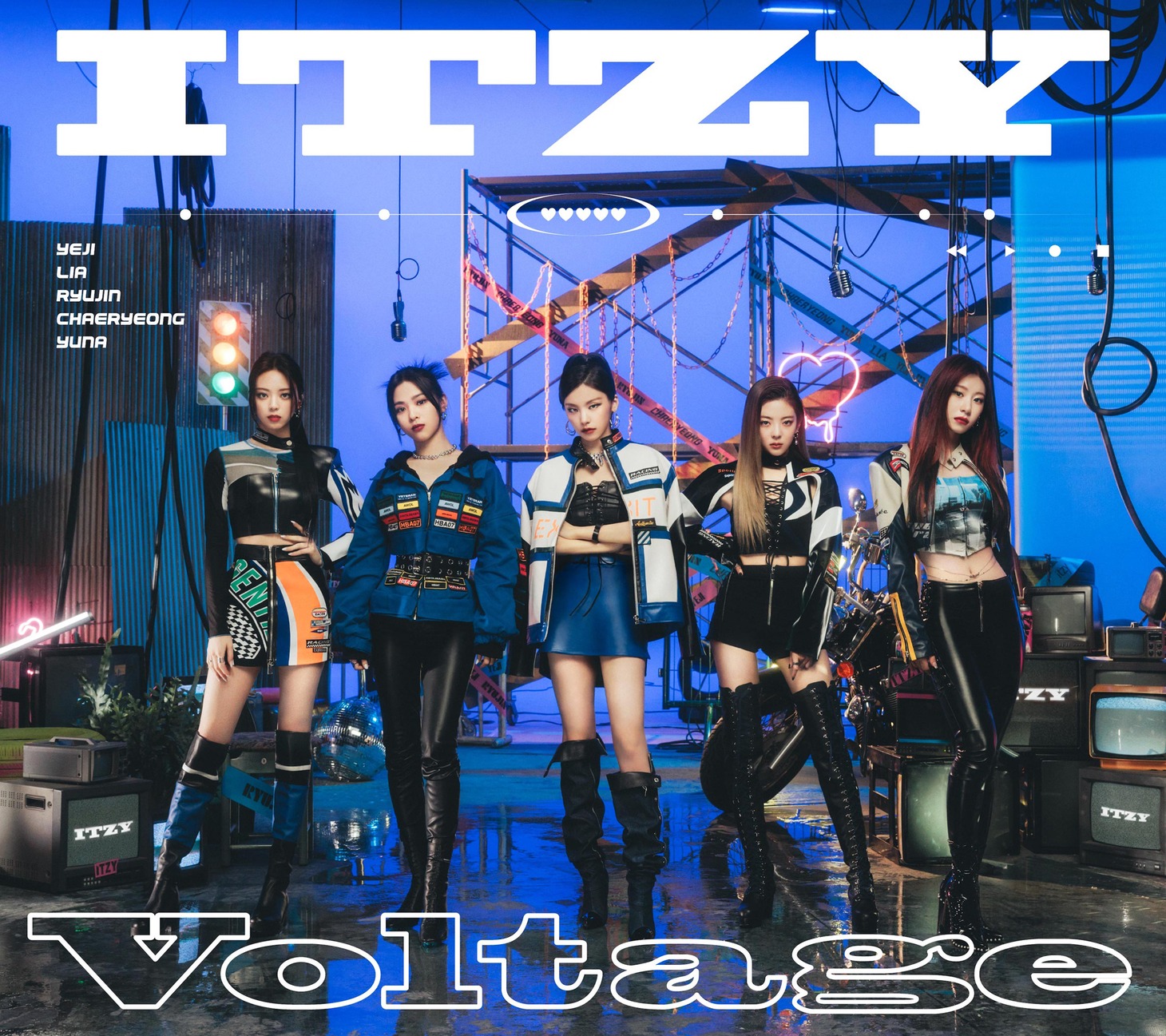 ITZY「Voltage」初回限定盤Aジャケット