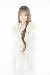 「DEEMO」オーディションの覇者・Hinano、本日映画主題歌リリースでメジャーデビュー