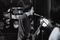 Yotaro Kachi（B / DYGL）（Photo by Yoshitake Hamanaka）