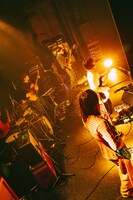 DYGL（Photo by Yoshitake Hamanaka）