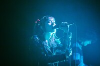 Erika（Vo / Luby Sparks）（Photo by Yoshitake Hamanaka）