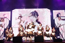 「≠ME 3rd ANNIVERSARY PREMIUM CONCERT」の様子。(c)YOANI