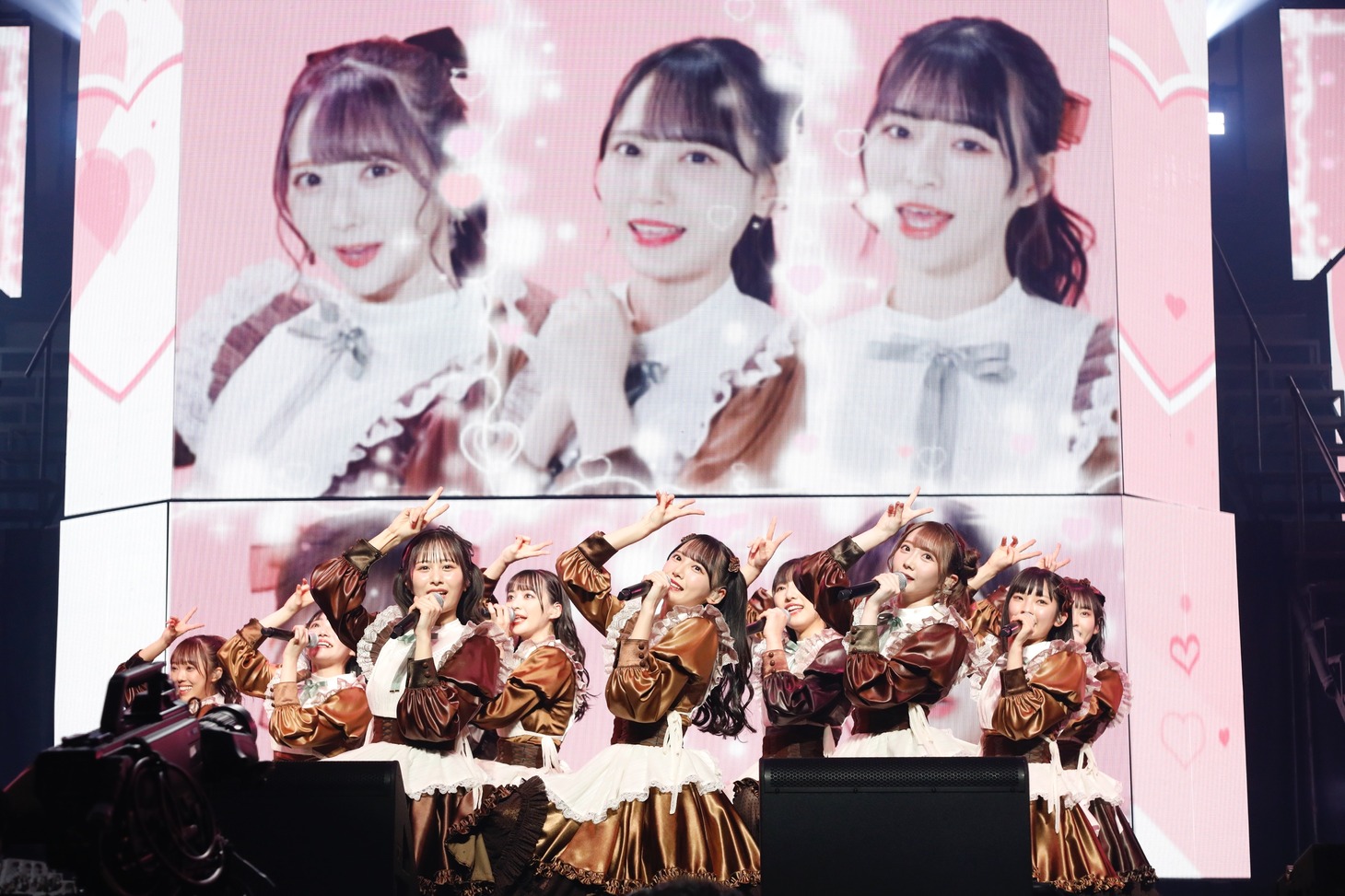 「≠ME 3rd ANNIVERSARY PREMIUM CONCERT」の様子。(c)YOANI