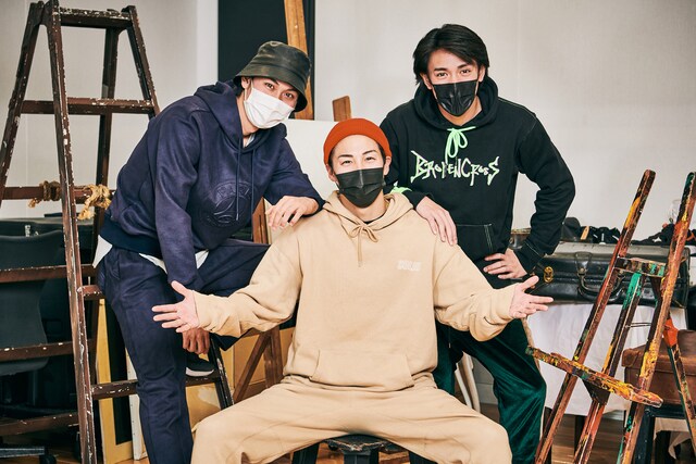 左から中村太郎、RIKU、古谷大和。