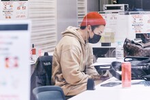 真剣な眼差しのRIKUさん。