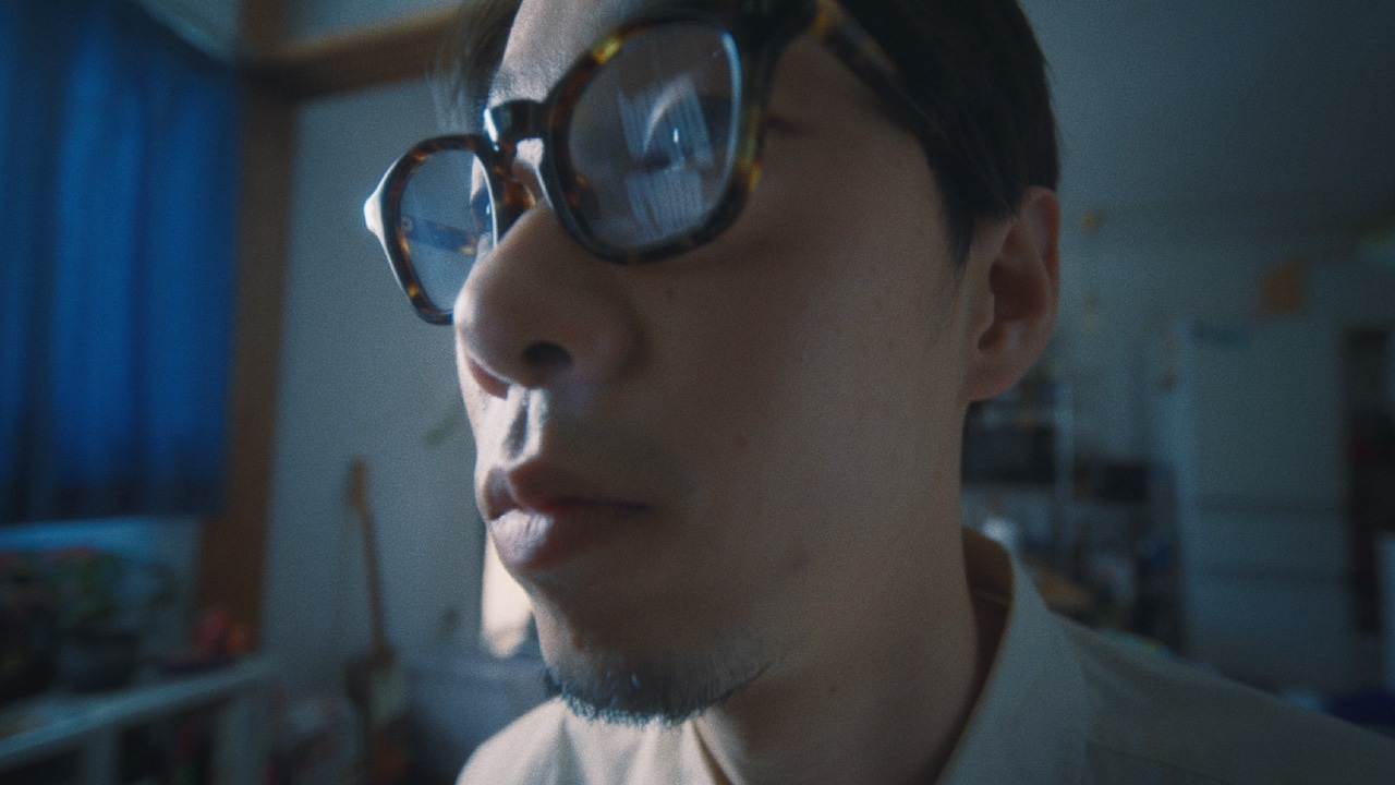 tofubeats「REFLECTION feat.中村佳穂」ミュージックビデオより。