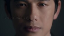 MORISAKI WIN「Live in the Moment」のミュージックビデオ