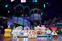 超ときめき♡宣伝部とサンリオの仲間たち。