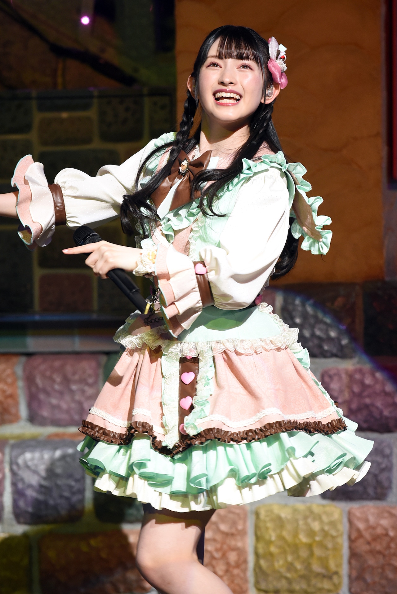 菅田愛貴 - 超ときめき♡宣伝部、サンリオピューロランドの中心で