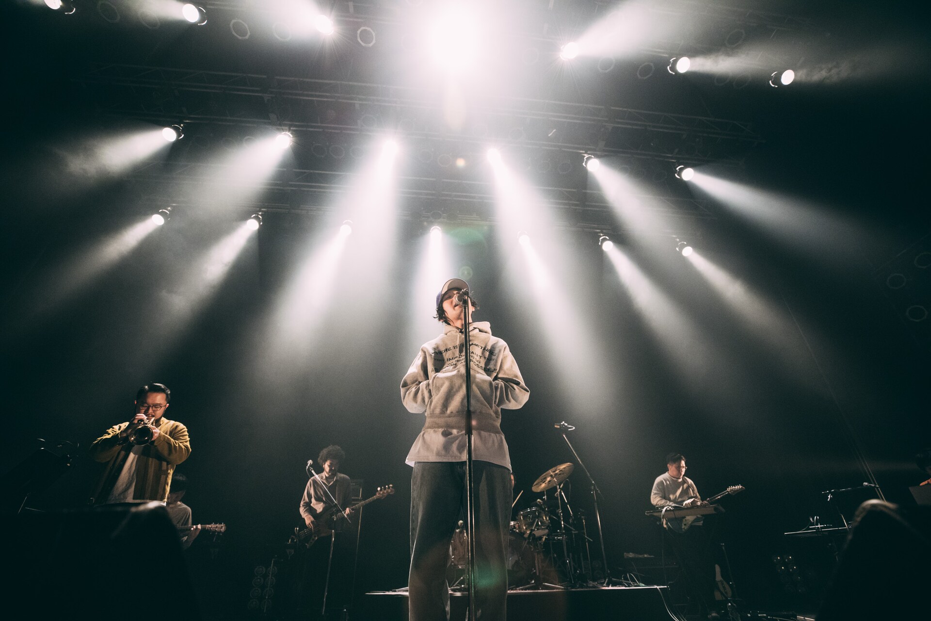 AマッソとKID FRESINOによる2マンライブツアー『QO』 XXL AマッソとKID FRESINOのツーマンライブツアー＜QO＞が開催決定！長久允