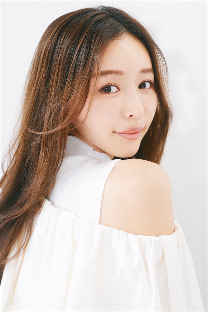 加治ひとみ