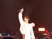 阿部顕嵐（Vo）（Photo by Yoshika Horita）