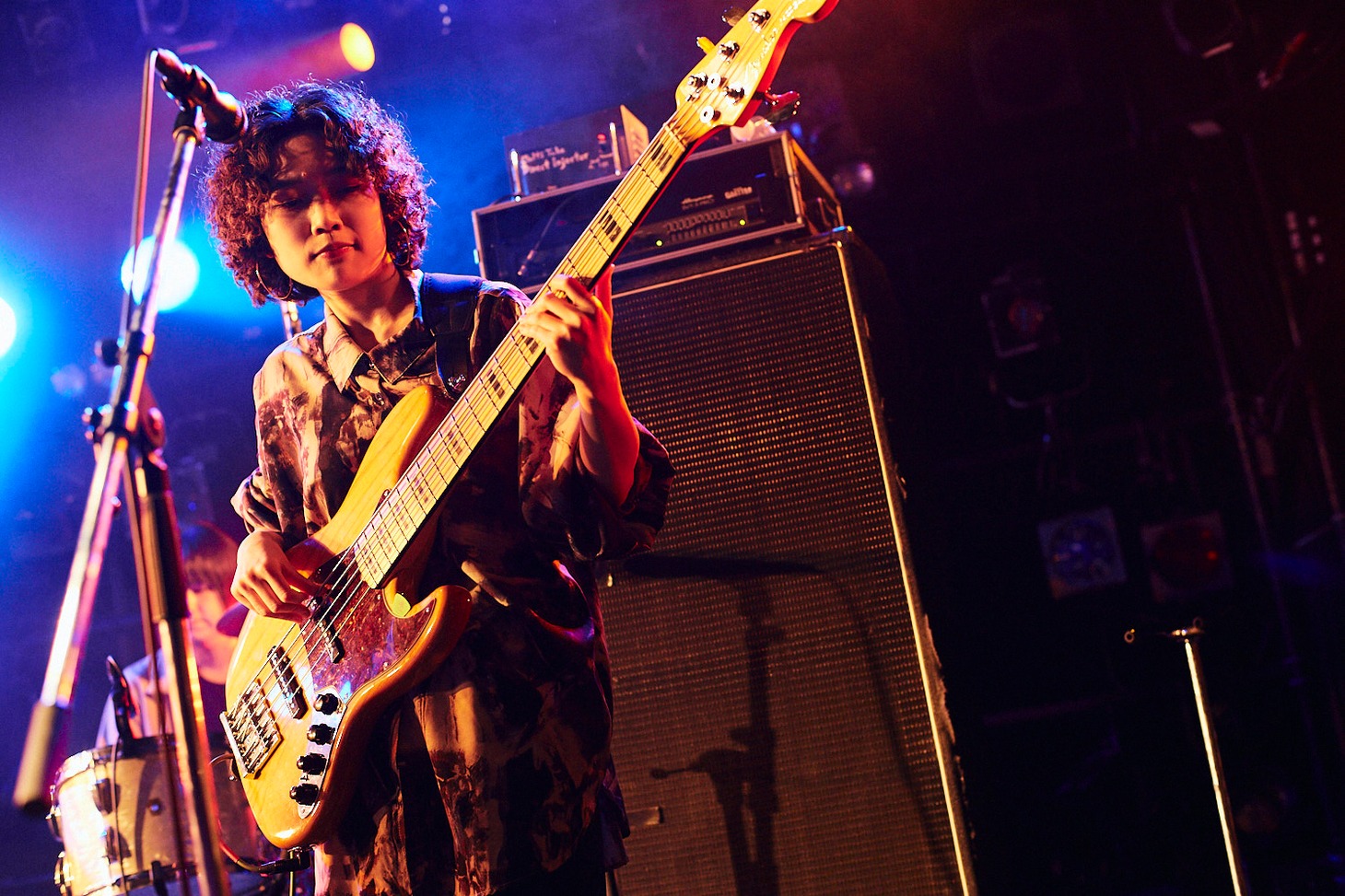 まきやまはる菜（B / パジャマで海なんかいかない）（Photo by Kazushi Toyota）