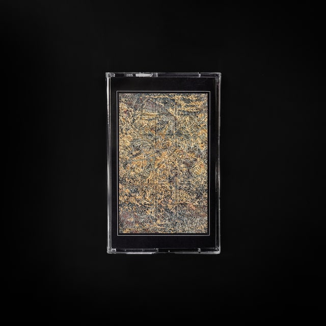 IN THE SUN「Metaphor」カセットテープのパッケージ。