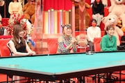 左から指原莉乃、フワちゃん、若槻千夏。