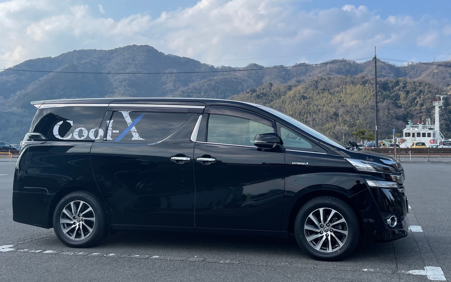 Cool-Xが旅に使用する車。