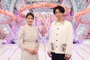 左から永島優美（フジテレビアナウンサー）、相葉雅紀。(c)フジテレビ