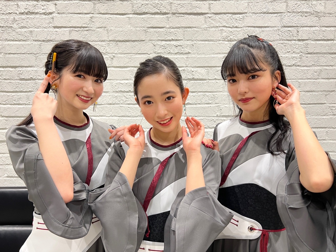 春乃きいな、柳美舞、上田理子（ばってん少女隊）。