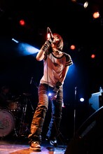 Moto（Vo/ Chilli Beans.）（Photo by Momo Angela）