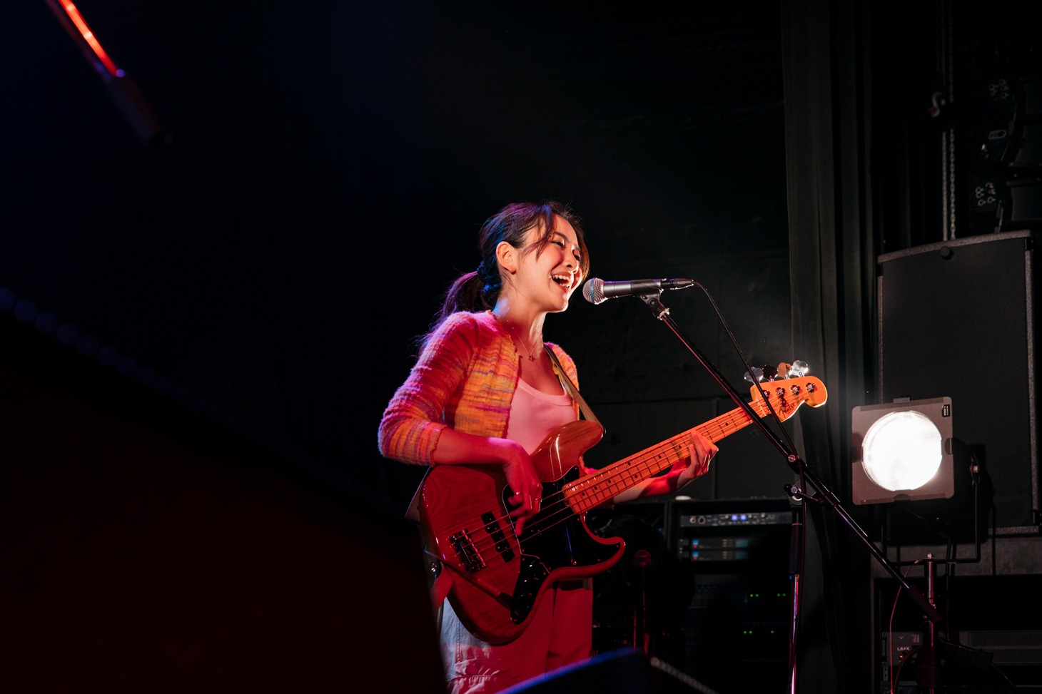 Maika（B, Vo/ Chilli Beans.）（Photo by Momo Angela）