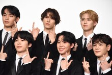 左から與那城奨、木全翔也、金城碧海、川尻蓮、豆原一成。