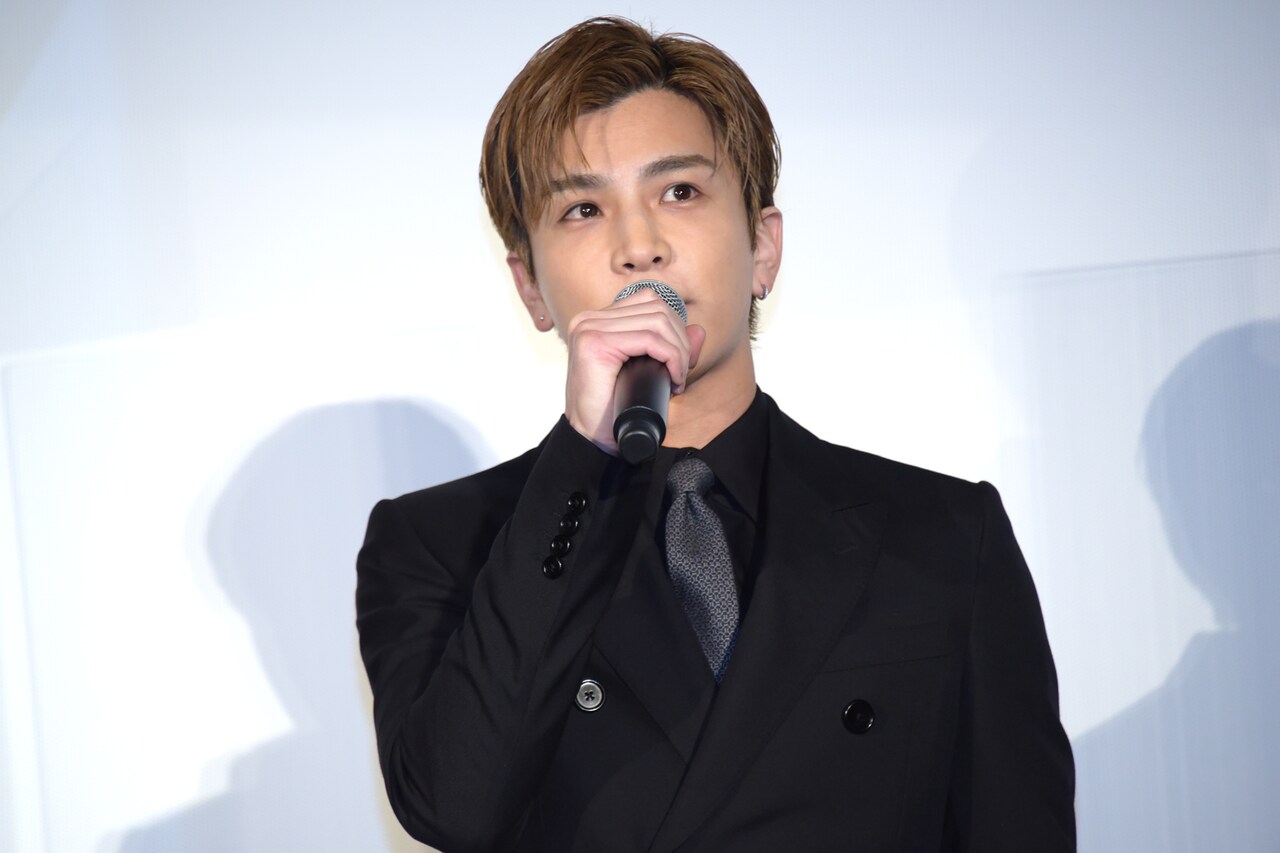 三代目 J Soul Brothers - ウェディングハイ  岩田剛典 舞台挨拶 岩田剛典の“体当たり演技”を篠原涼子が「新境地」と絶賛、中村
