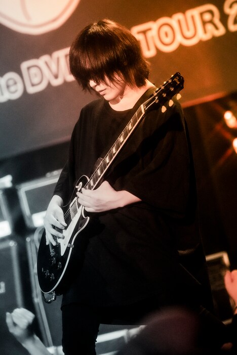 こやまたくや（G, Vo）（撮影：田中聖太郎）