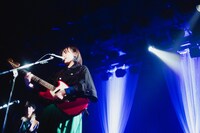 比喩根（Vo, G）