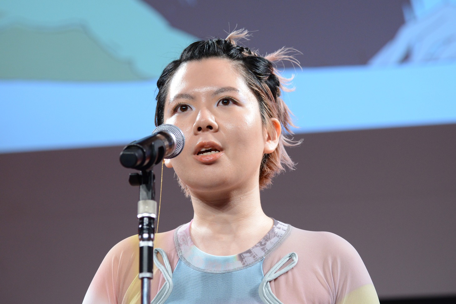 中村佳穂