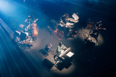 「HIGUCHIAI band one-man live 2022 [ 最悪最愛 ]」東京公演の様子。（撮影：藤井拓）