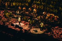 ASIAN KUNG-FU GENERATION「ASIAN KUNG-FU GENERATION 25th Anniversary Tour 2021 Special Concert "More Than a Quarter-Century"」の様子。（撮影：山川哲矢）