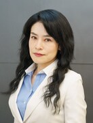 皆川瑠依役の冨樫真。