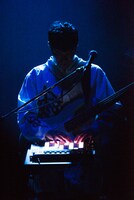 角田隆太（B）（撮影：木原隆裕）