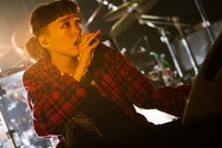 吉田沙良（Vo）（撮影：木原隆裕）