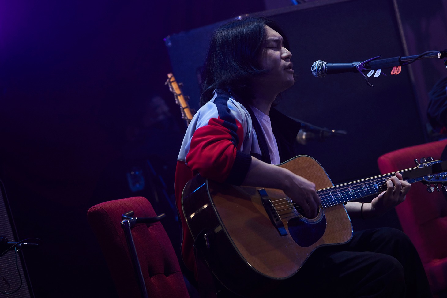 加藤綾太（G / THE 2）（撮影：村井香）