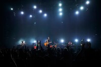 「銀杏BOYZアコースティック・ライブツアー2022 『僕たちは世界に帰ることができない☆』」Zepp DiverCity（TOKYO）公演の様子。（撮影：村井香）