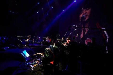 「銀杏BOYZアコースティック・ライブツアー2022 『僕たちは世界に帰ることができない☆』」Zepp DiverCity（TOKYO）公演の様子。（撮影：村井香）