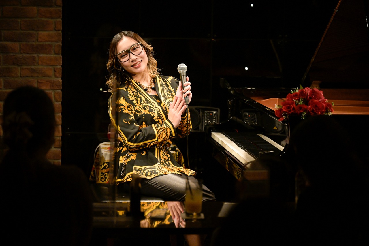 五条院凌「おゴージャスなお音色で彩るお生おコンサート ～お春のお陣～」の様子。（Photo by Yuta Ito）
