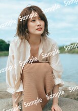 乃木坂46 樋口日奈 1st写真集（タイトル未定）特典ポスターAサンプル画像（撮影：前康輔）
