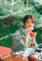 乃木坂46 樋口日奈 1st写真集（タイトル未定）特典ポスターCサンプル画像（撮影：前康輔）